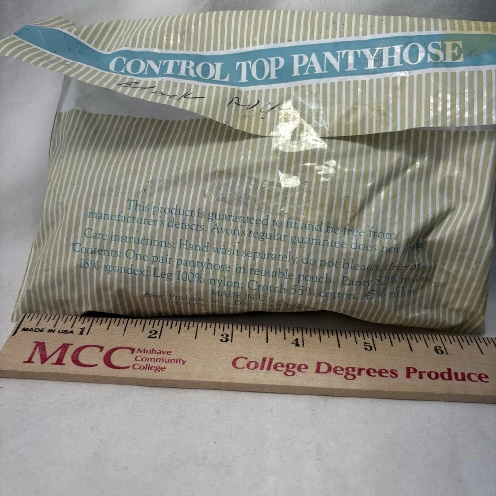Vintage 1986 Avon Control Top Sheer Pantyhose Average Black NOS